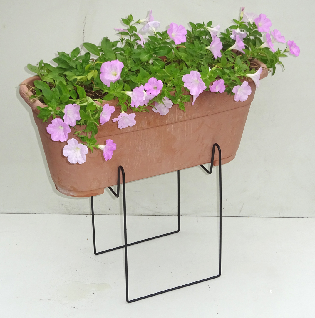 http://gr-garden.com/item/planter/05908.jpg