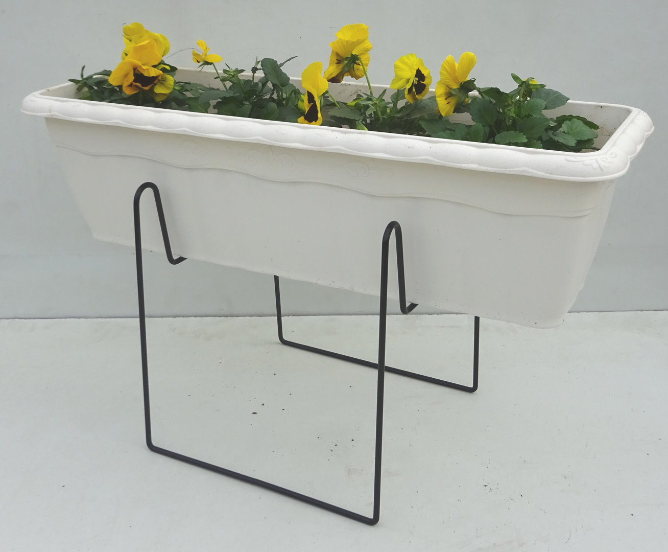 http://gr-garden.com/item/planter/05993.jpg